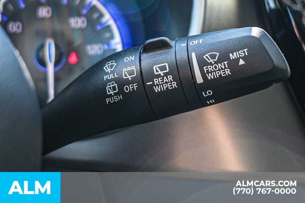 Used 2024 Chrysler Pacifica Touring-L FWD image 36