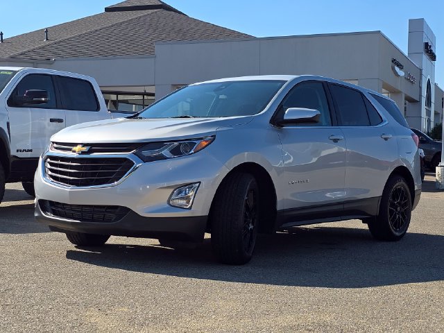 Used 2020 Chevrolet Equinox LT w/ Driver Convenience Package FWD image 13