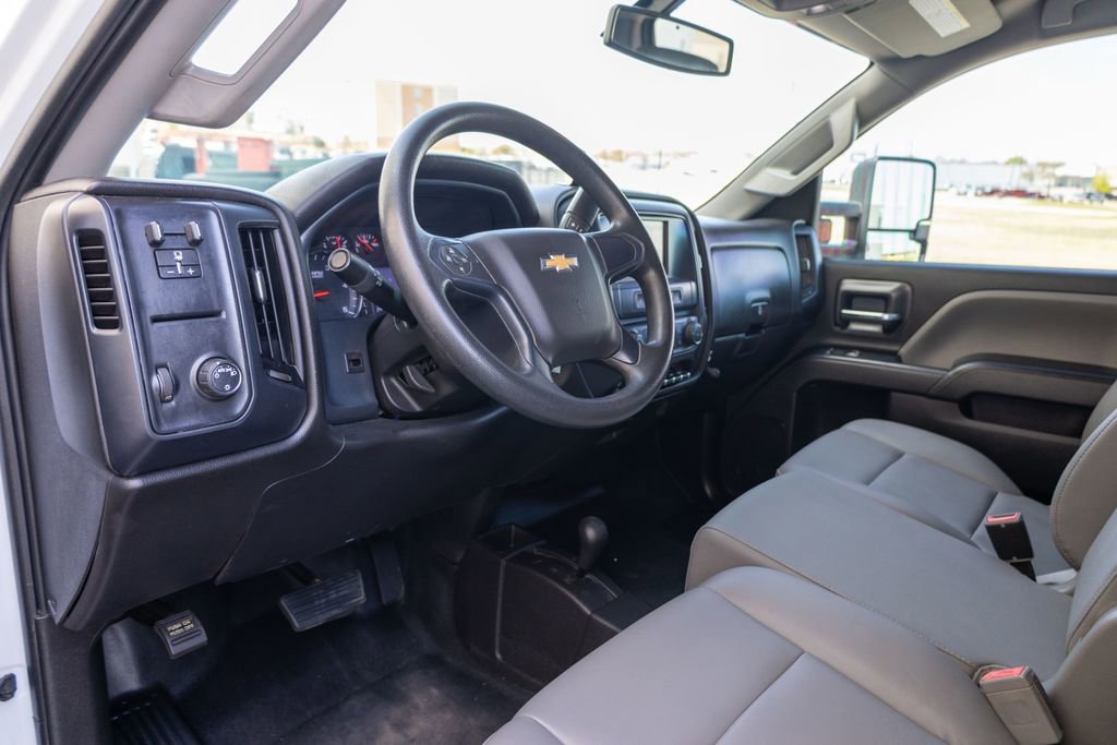 Used 2019 Chevrolet Silverado 3500 W/T w/ WT Convenience Package image 9