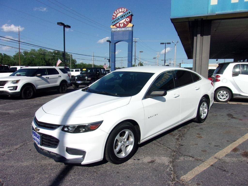 Used 2017 Chevrolet Malibu LS FWD image 1