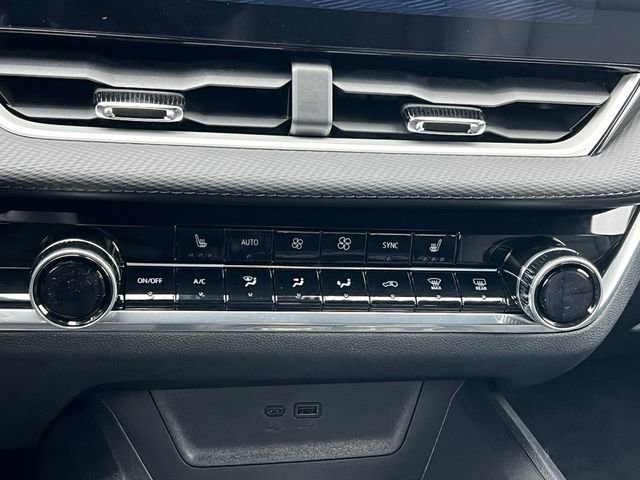 New 2026 Chevrolet Equinox LT w/ Convenience Package II image 22