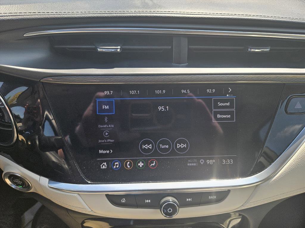Used 2022 Buick Encore GX Select w/ Sport Touring Package FWD image 12