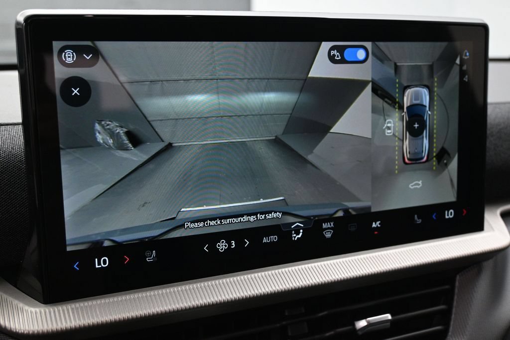 New 2026 Ford Explorer ST-Line w/ ST-Line Street Pack RWD image 15