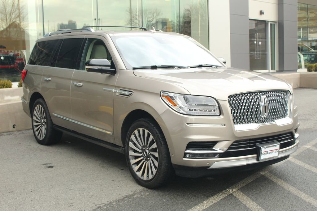 Used 2019 Lincoln Navigator Reserve w/ Cargo Package AWD/4WD image 10