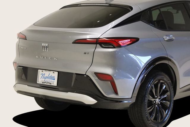 Used 2024 Buick Envista Sport Touring image 6