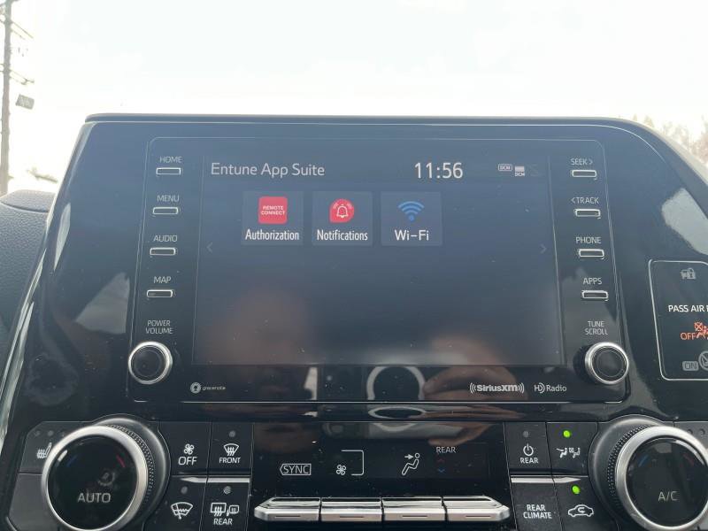 Used 2021 Toyota Highlander XLE image 15