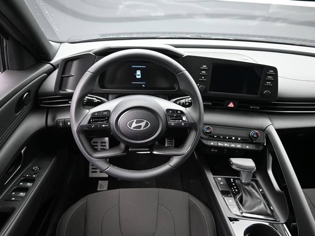 Used 2026 Hyundai Elantra SEL Sport Premium FWD image 23