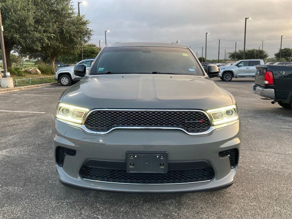 Used 2023 Dodge Durango SXT RWD image 2