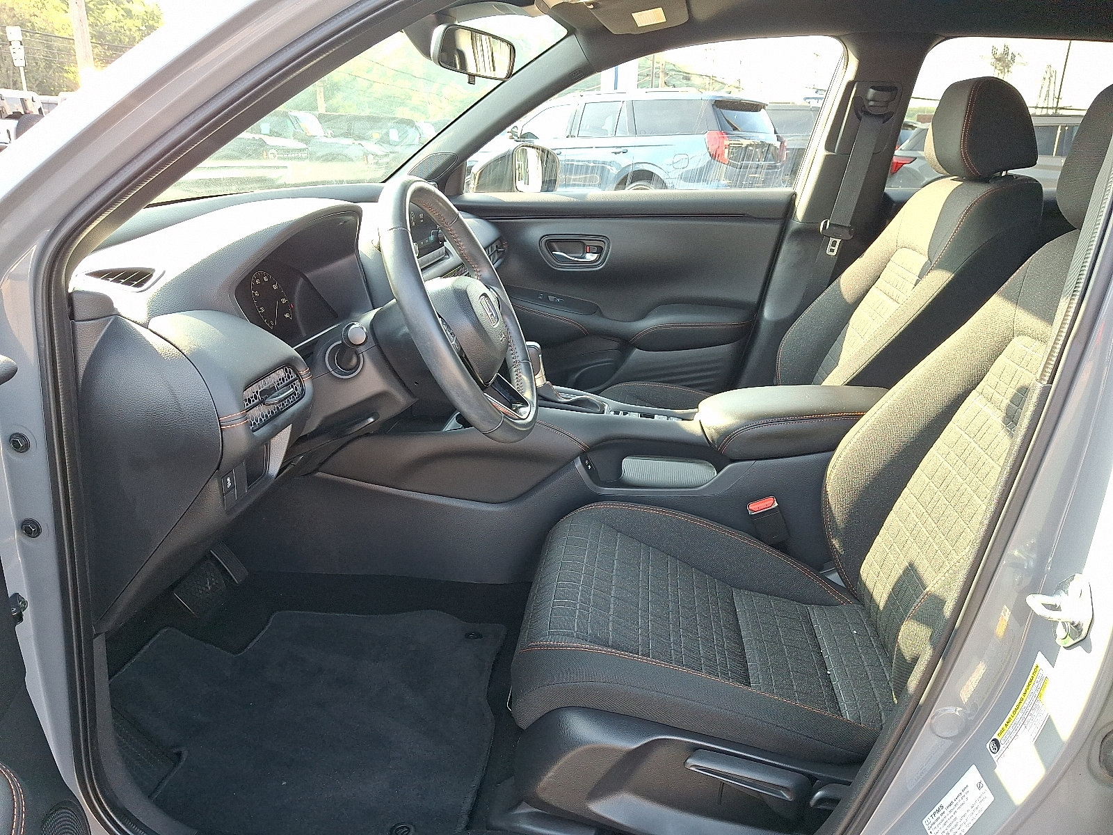 Used 2025 Honda HR-V Sport image 13