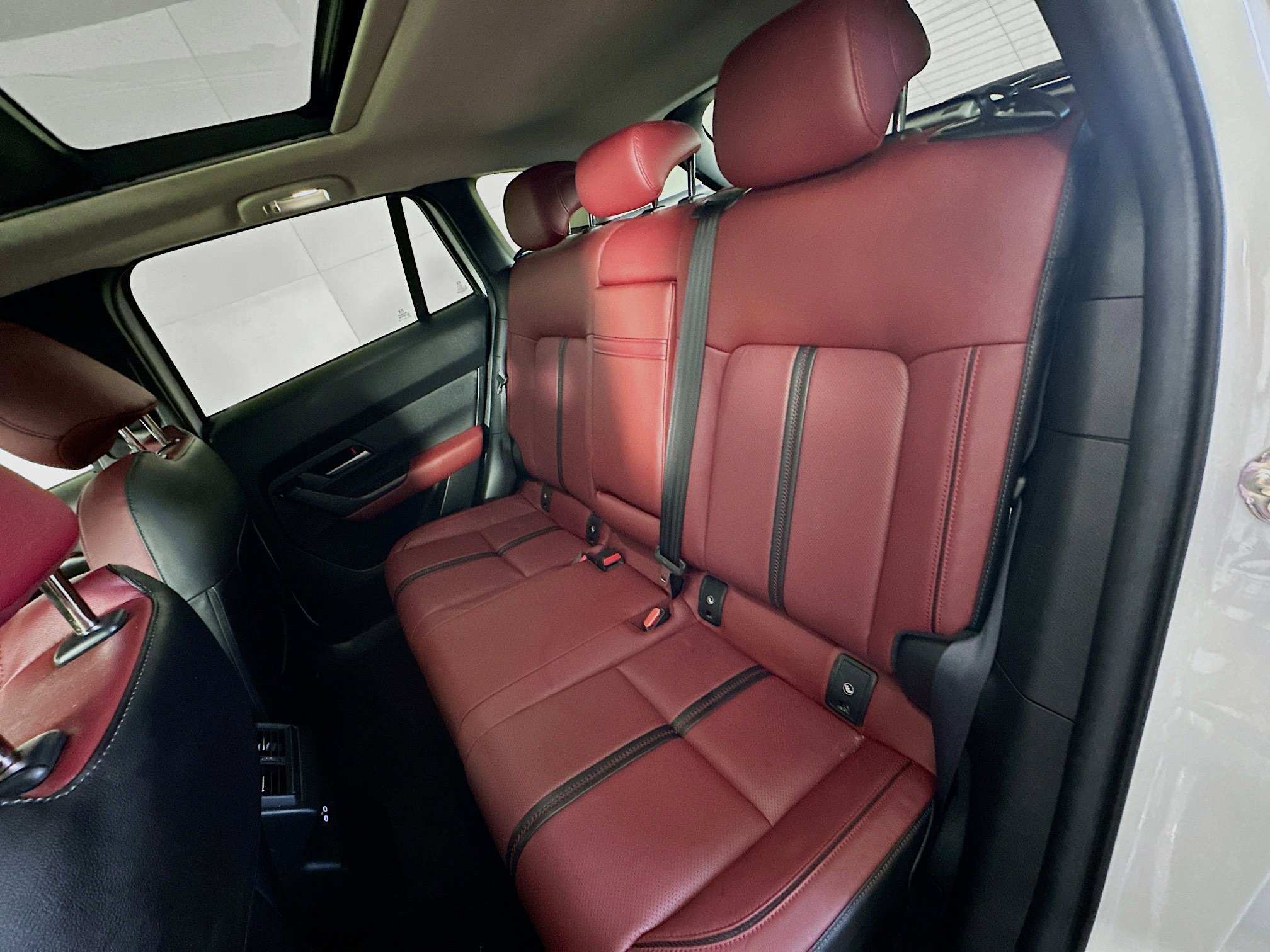 Used 2025 MAZDA CX-50 AWD 2.5 Hybrid w/ Premium Pkg image 27