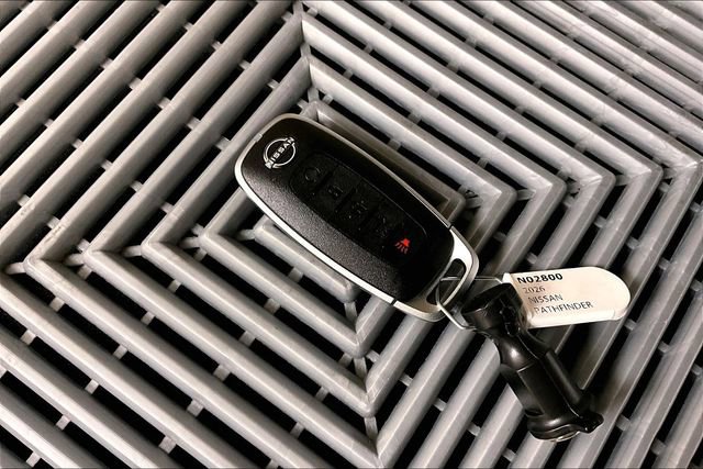 New 2026 Nissan Pathfinder Platinum image 13