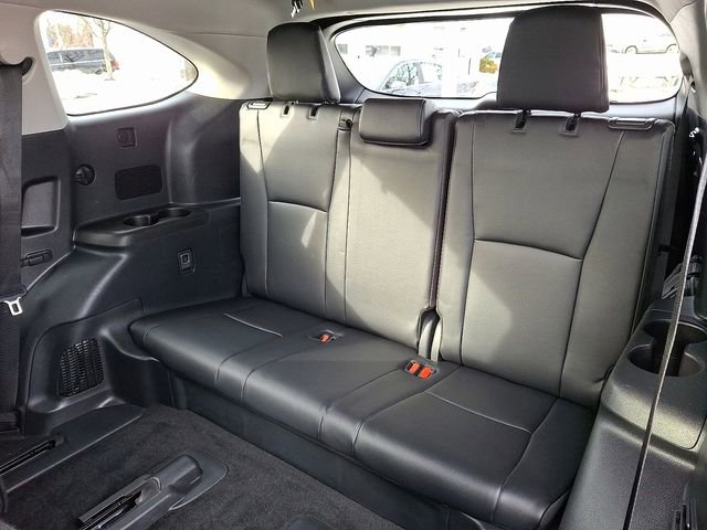 Used 2024 Toyota Highlander XLE image 10