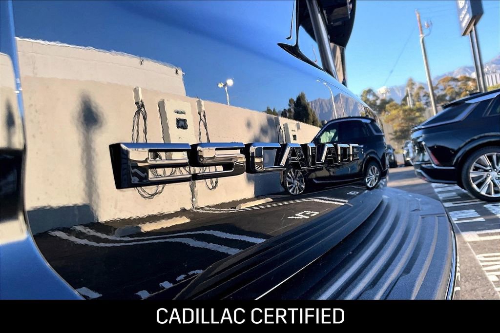 Used 2026 Cadillac Escalade Platinum Sport w/ LPO, ONYX Package image 31