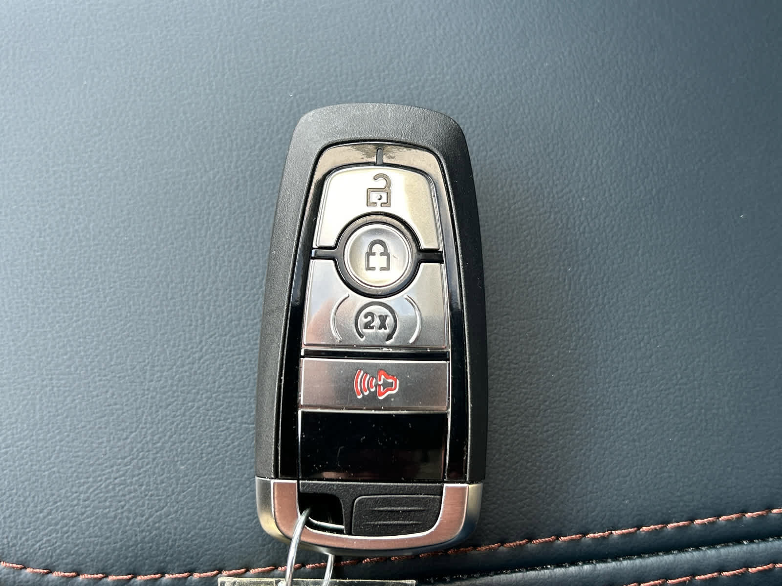 New 2026 Ford Maverick Lariat image 44