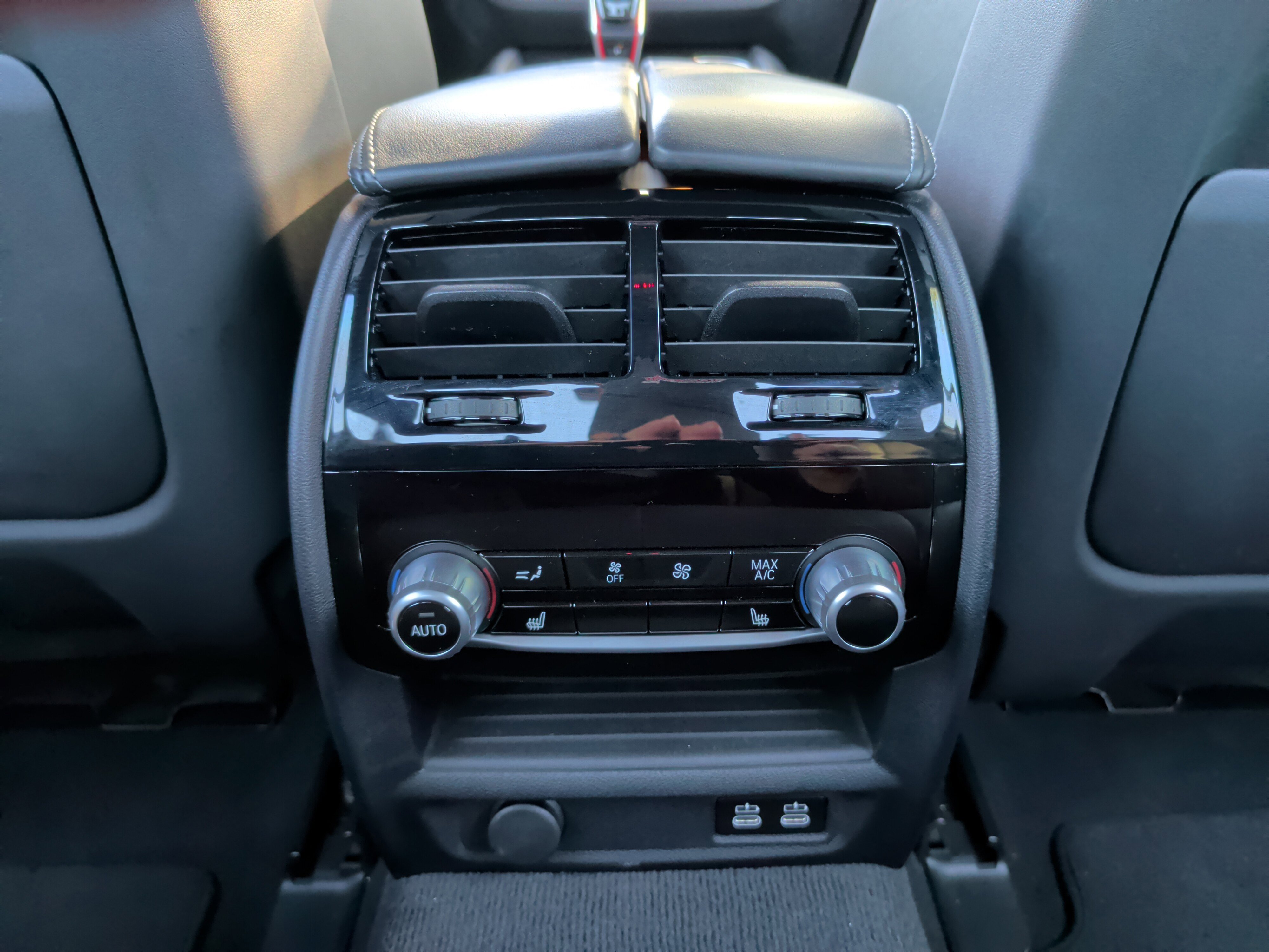 Used 2023 BMW M5 w/ Executive Package image 35