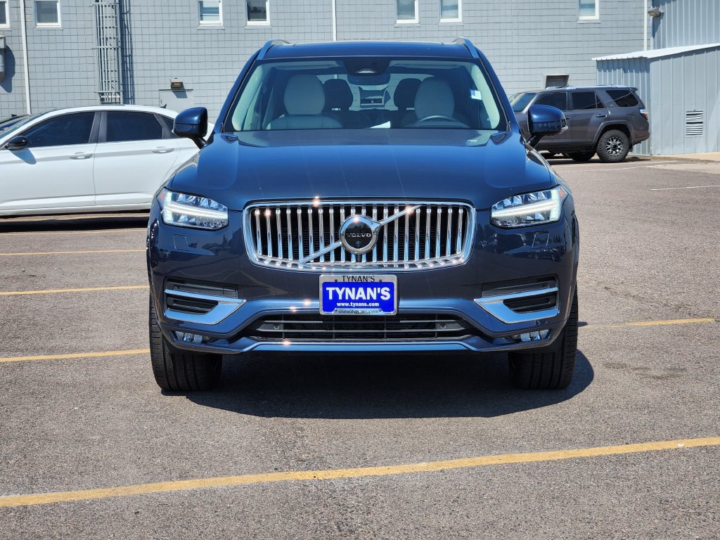 Used 2023 Volvo XC90 B6 Plus w/ Protection Package Premier AWD/4WD image 2
