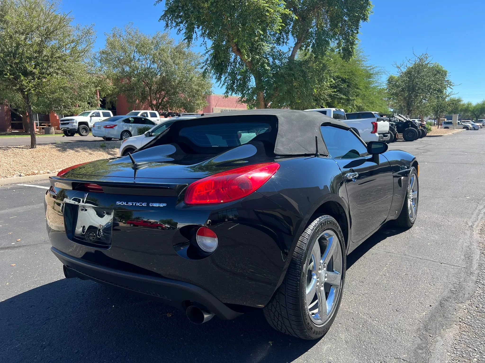 Used 2009 Pontiac Solstice GXP w/ Premium Package RWD image 4
