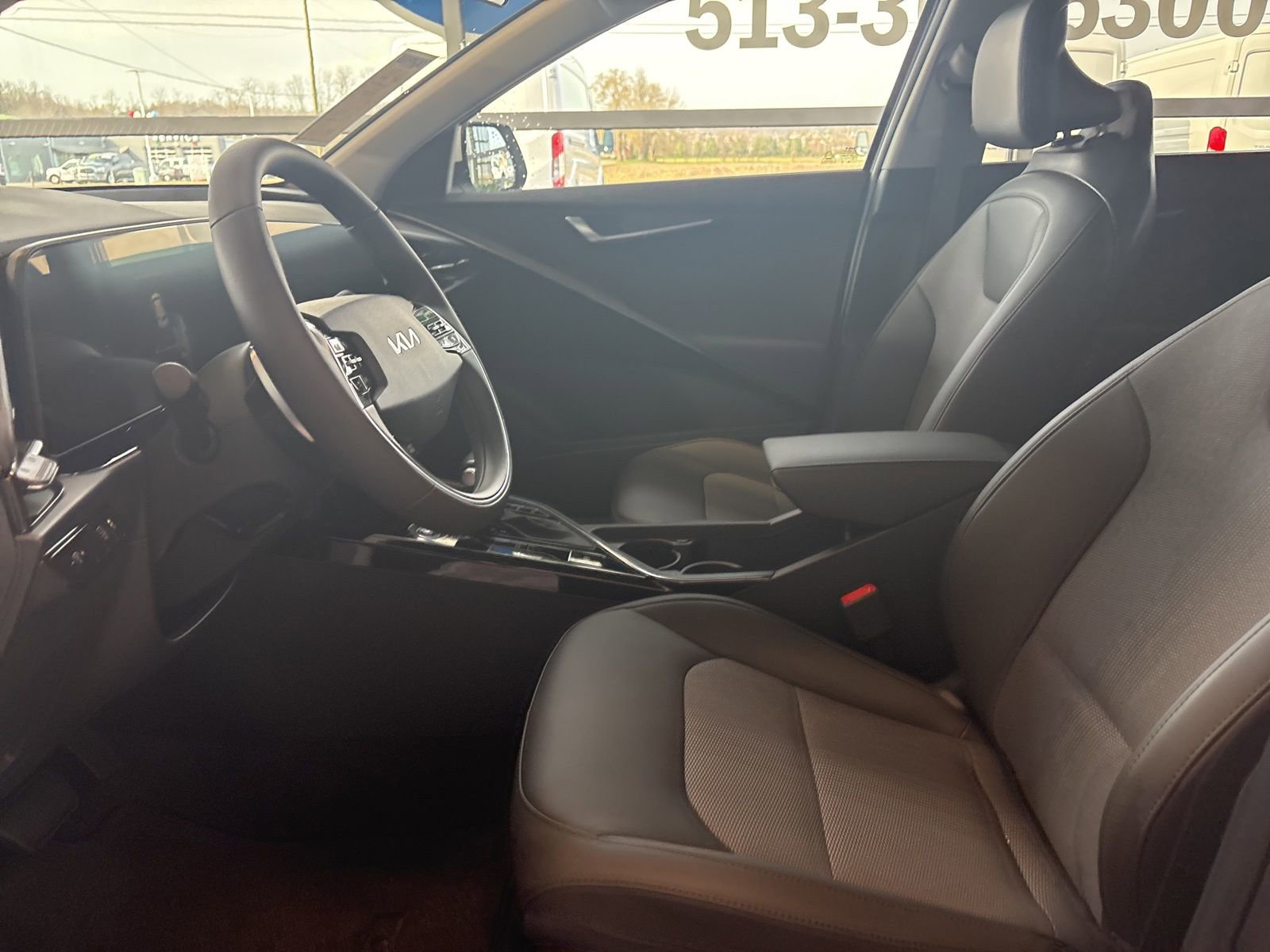 New 2025 Kia Niro EX image 11