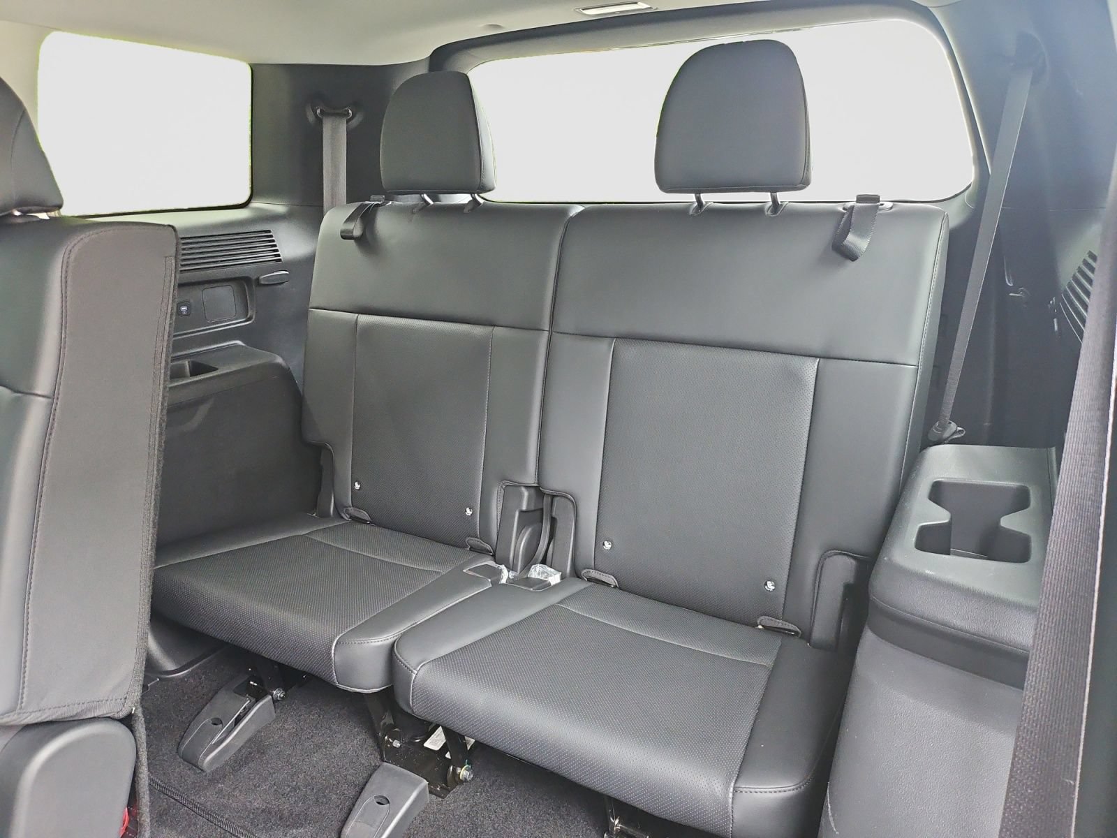Used 2026 Hyundai Santa Fe SEL FWD image 24