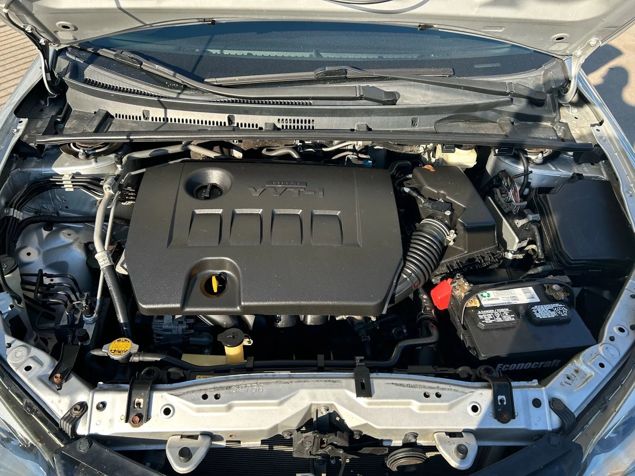 Used 2015 Toyota Corolla L image 28