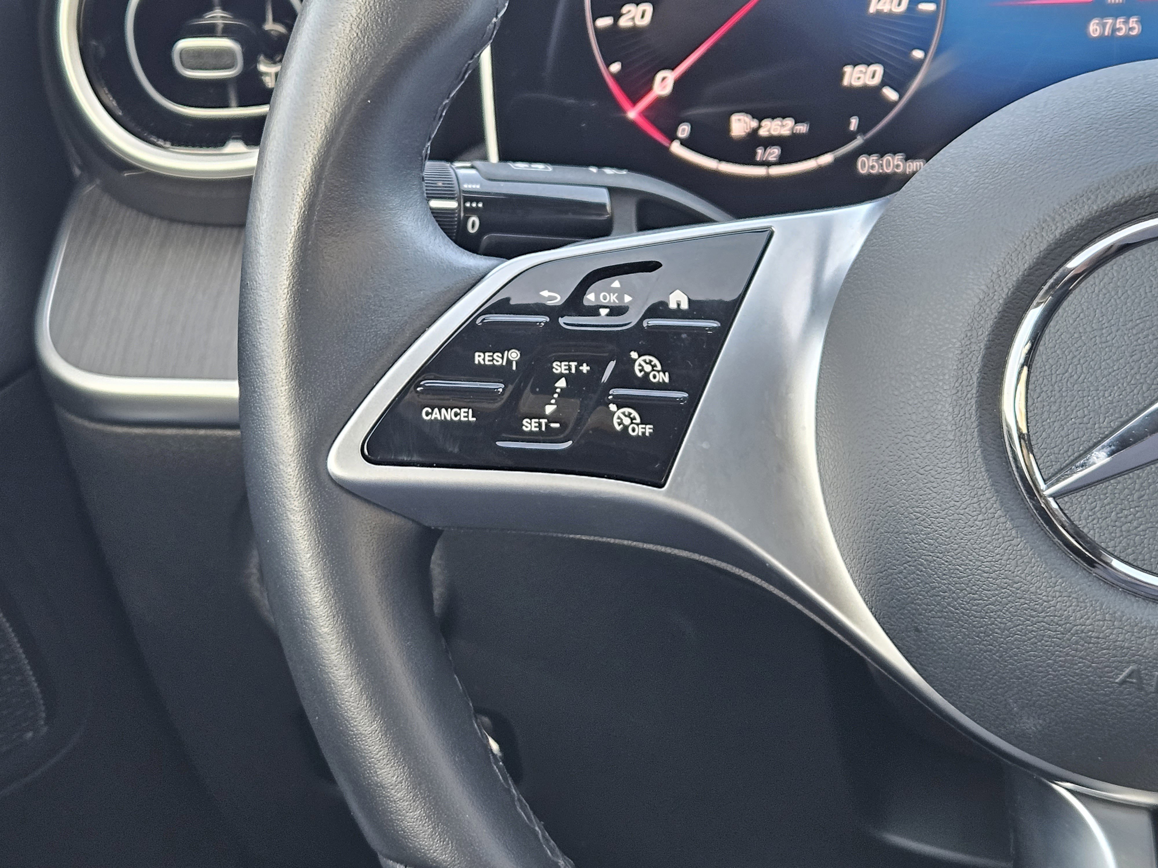 Certified 2025 Mercedes-Benz C 300 Sedan image 28