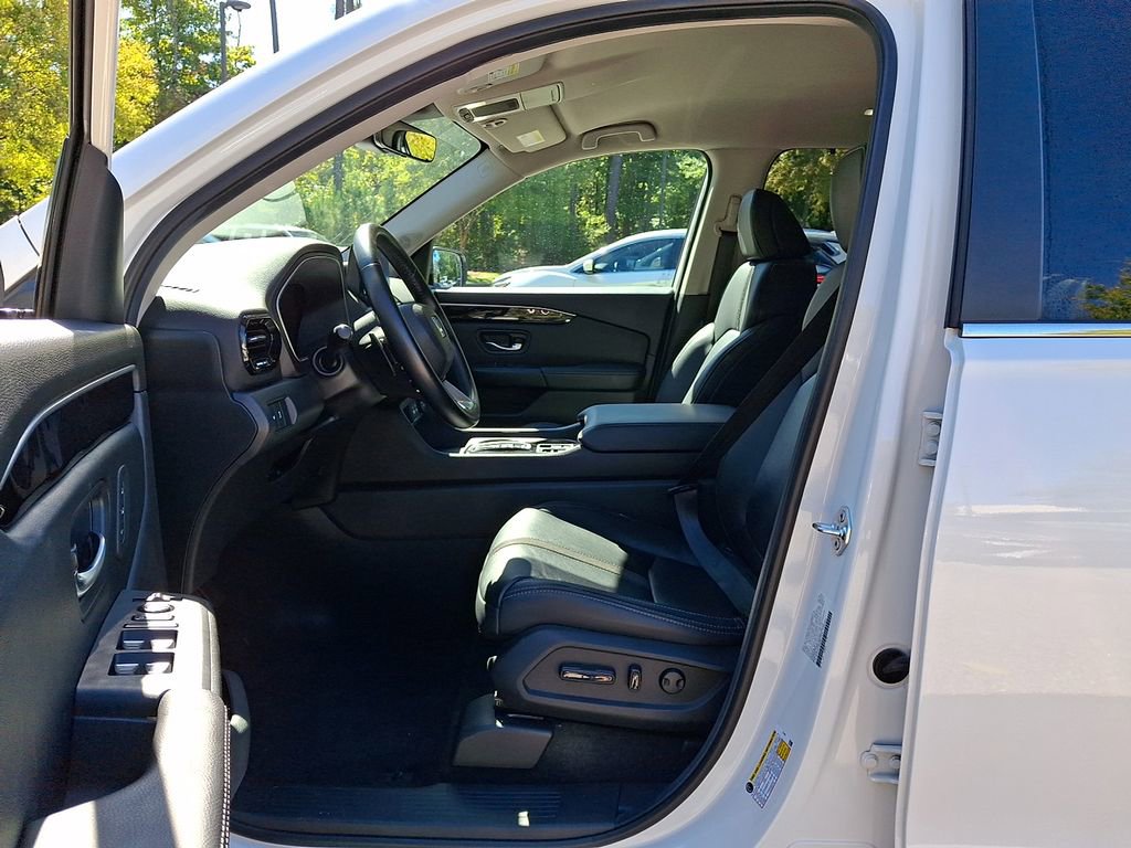 Used 2025 Honda Pilot EX-L image 15