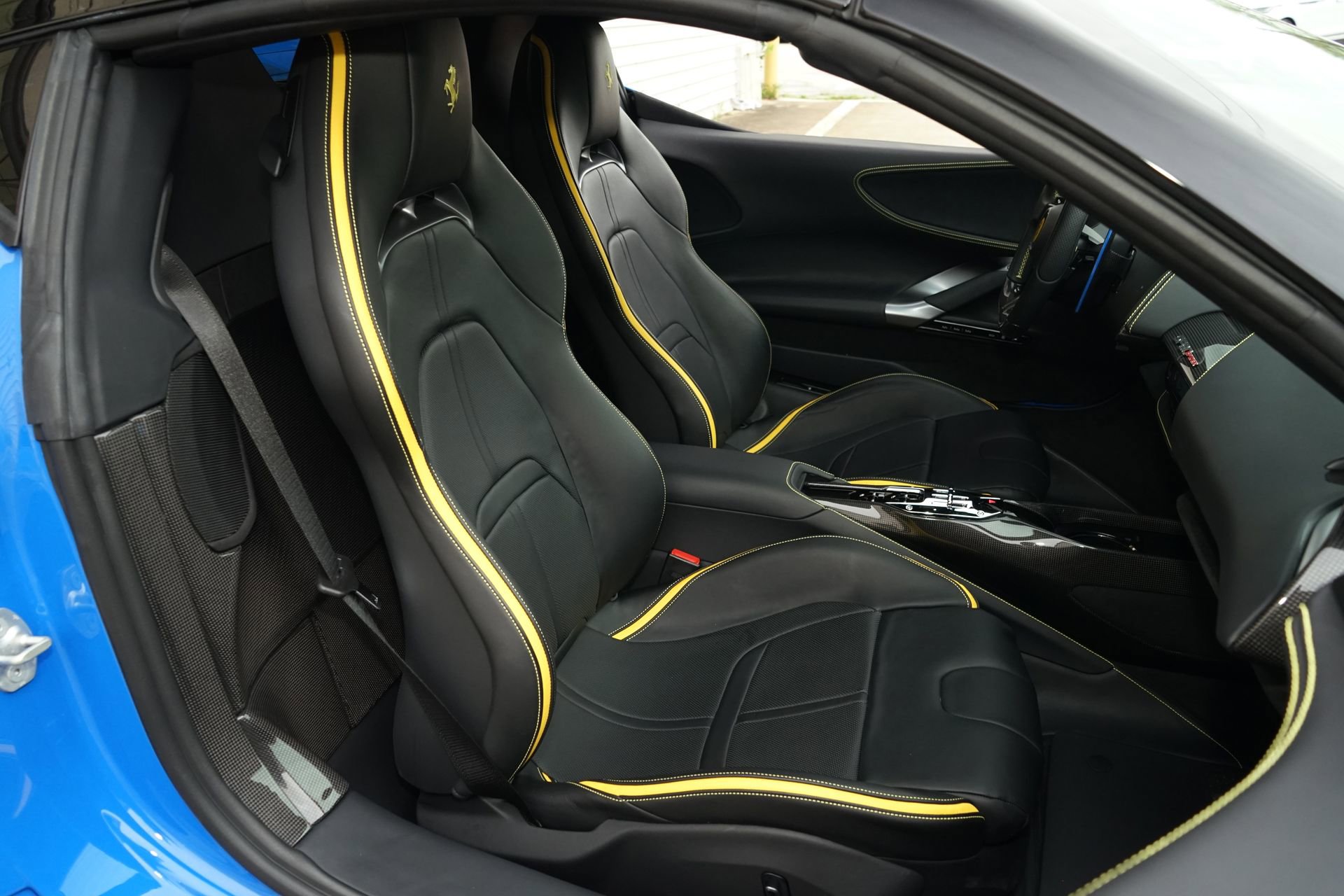 Used 2025 Ferrari SF90 Spider image 16