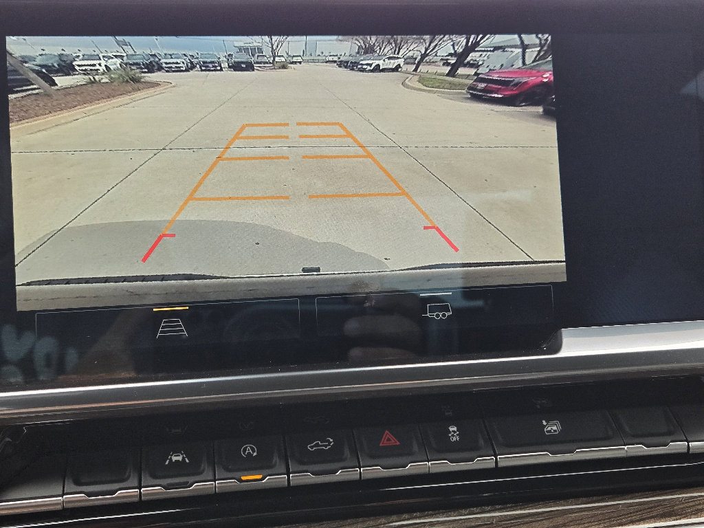 Used 2025 Chevrolet Silverado 1500 LT image 7