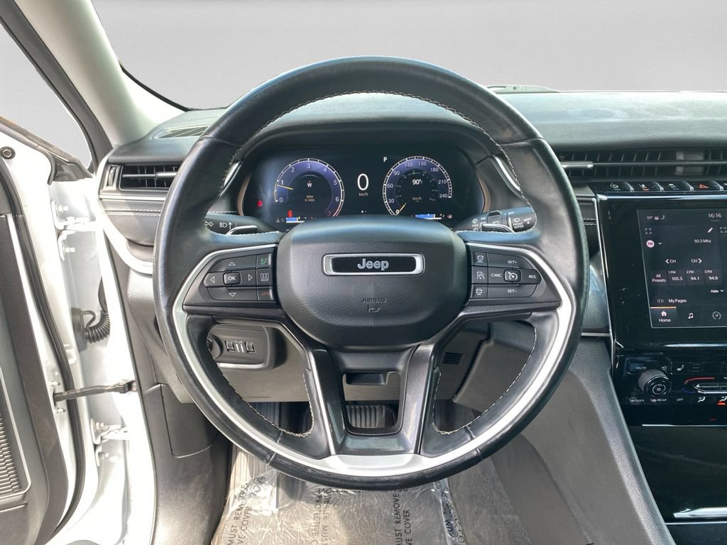 Used 2021 Jeep Grand Cherokee L Laredo w/ Luxury Tech Group I AWD/4WD image 12