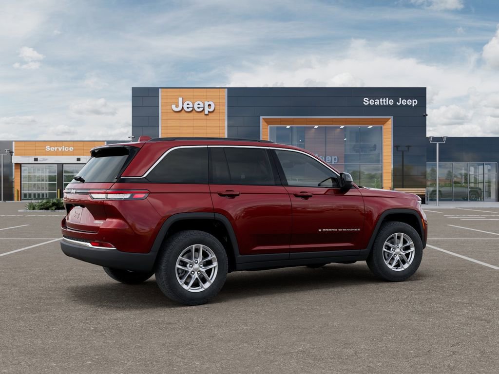 New 2026 Jeep Grand Cherokee Laredo image 4