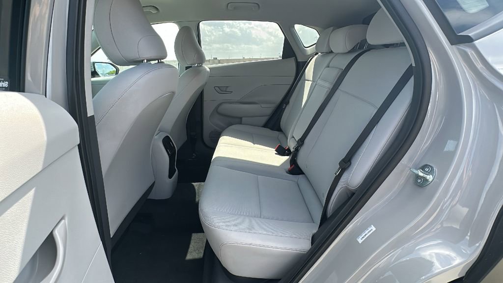 Certified 2025 Hyundai Kona SEL image 32
