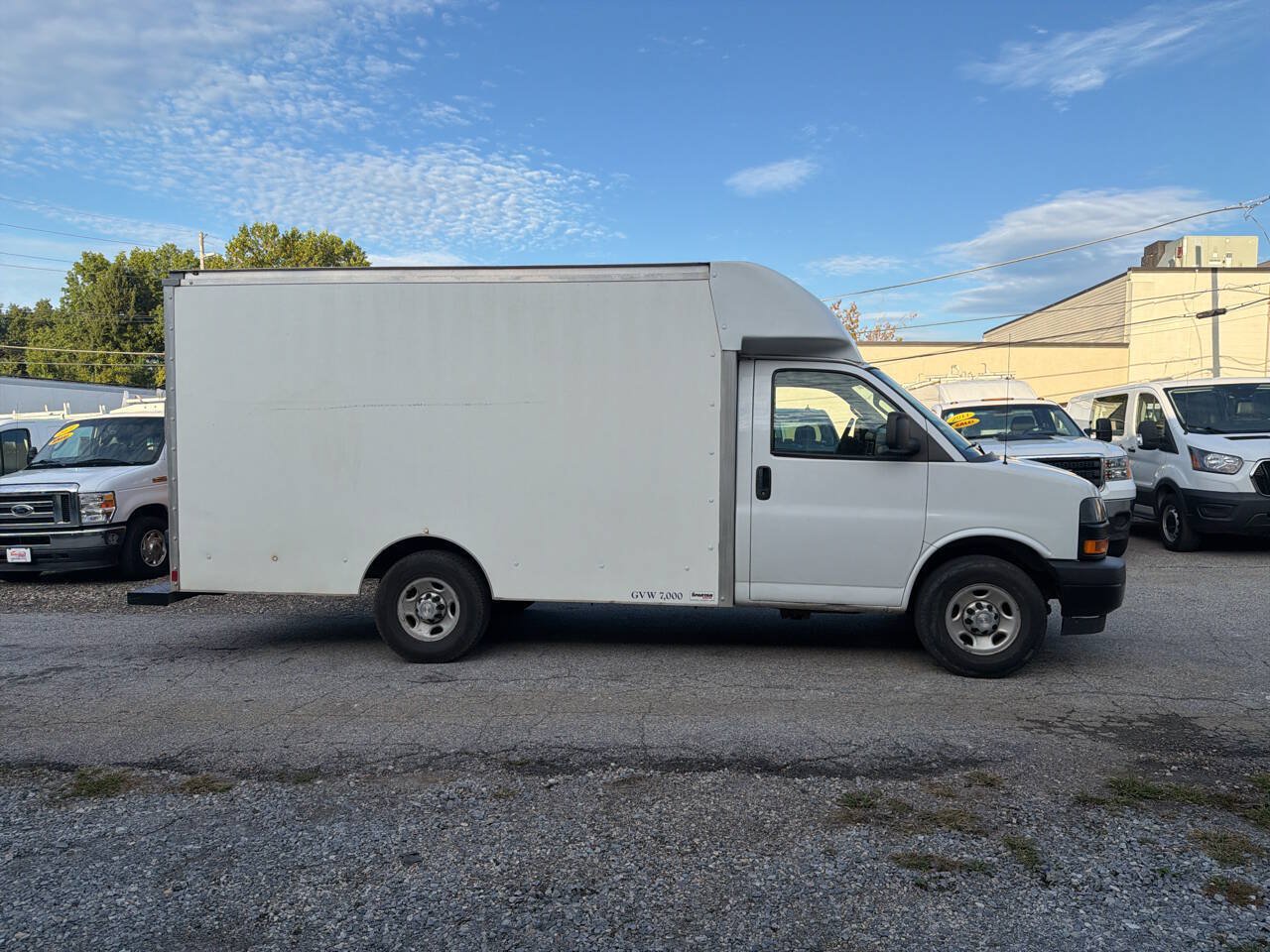 Used 2018 Chevrolet Express 3500 RWD image 7