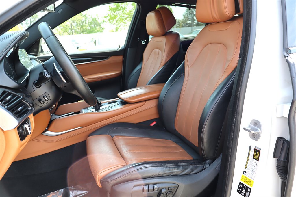 Used 2017 BMW X6 xDrive50i AWD/4WD image 22
