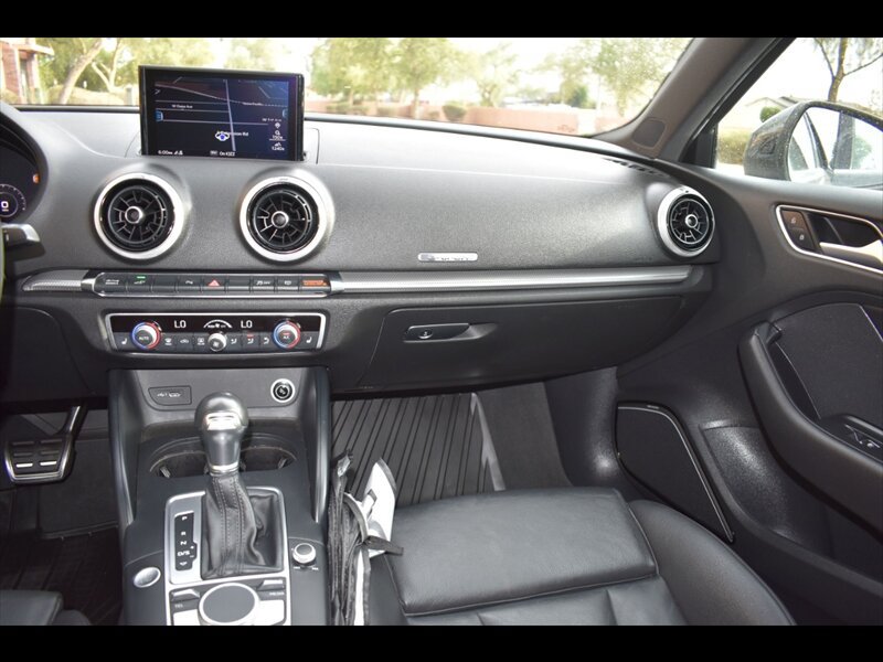 Used 2018 Audi A3 e-tron Premium Plus w/ Technology Package FWD image 29