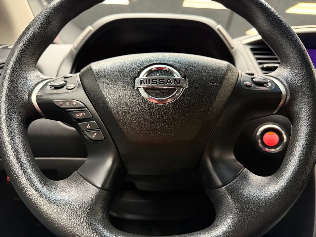 Used 2020 Nissan Pathfinder S AWD/4WD image 22