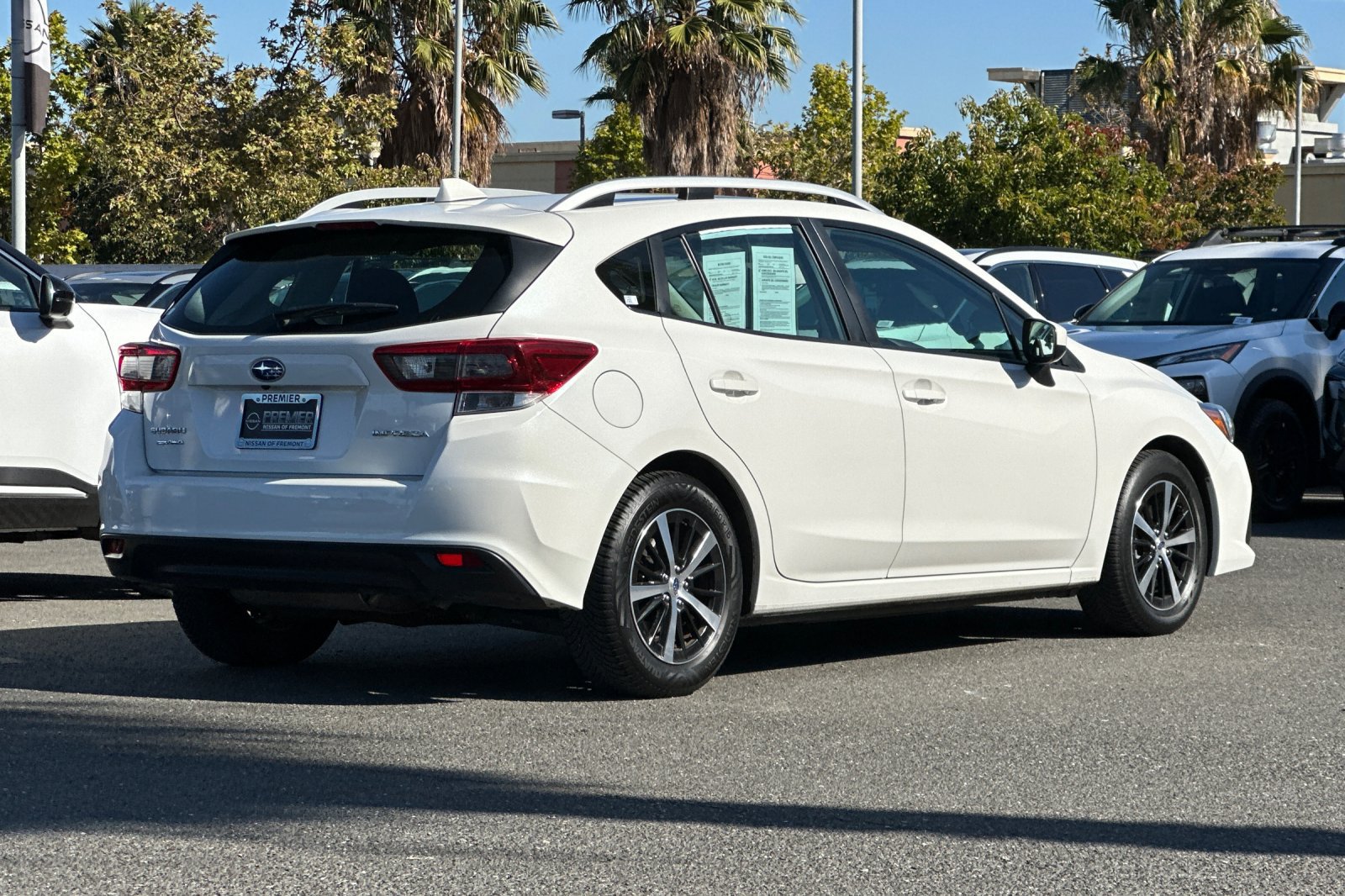 Used 2022 Subaru Impreza 2.0i Premium w/ Popular Package #3 AWD/4WD image 4