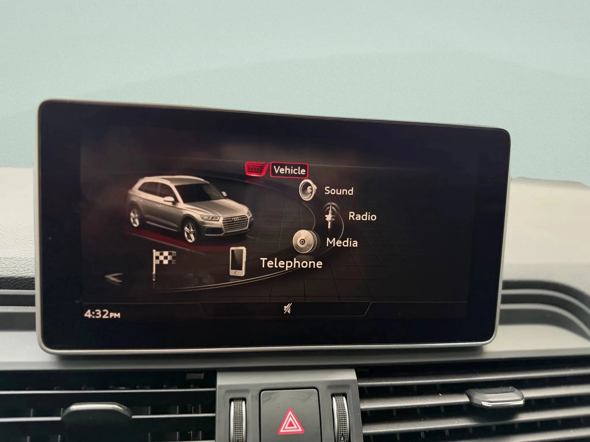 Used 2018 Audi Q5 2.0T Premium Plus w/ Premium Plus Package image 35