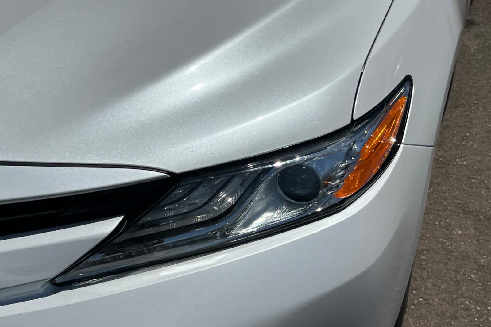 Used 2020 Toyota Camry XLE w/ Driver Assist Package FWD image 11
