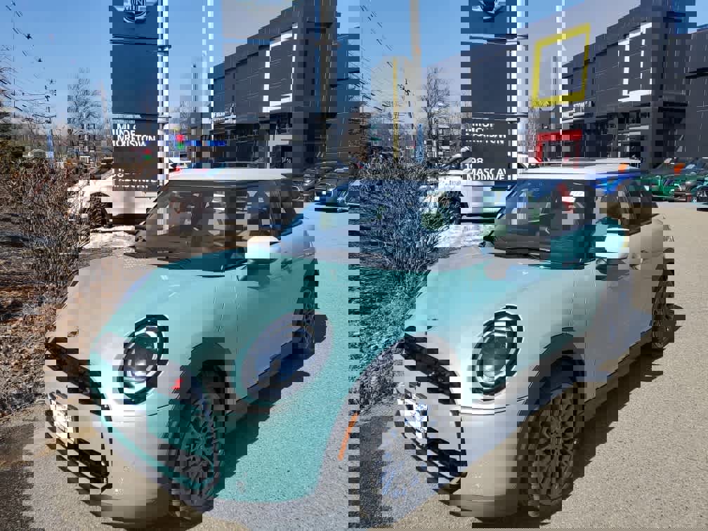 New 2026 MINI Cooper S image 1