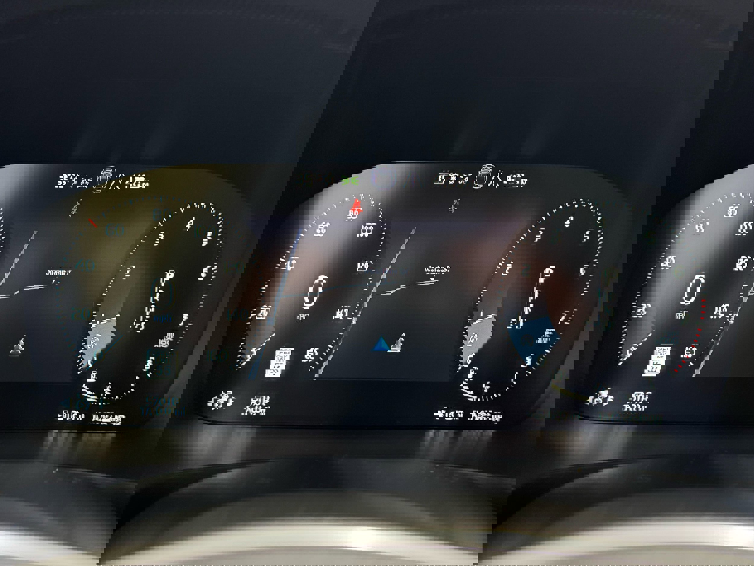 Used 2018 Volvo V90 T6 Cross Country w/ Convenience Package image 7