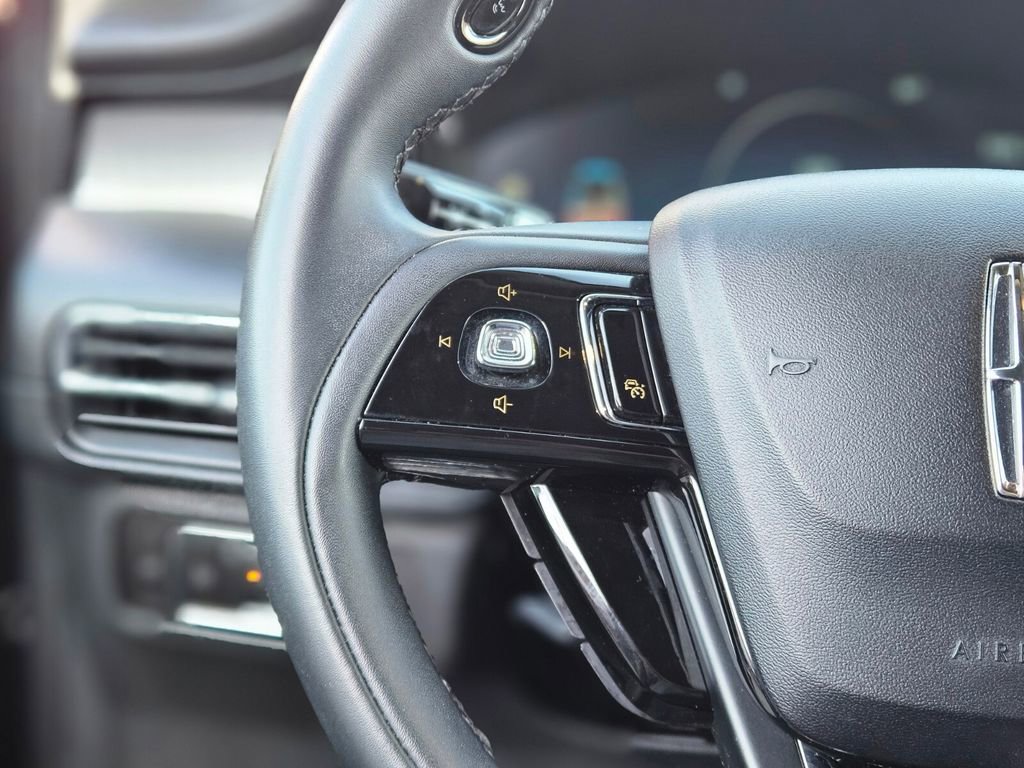 Used 2023 Lincoln Corsair AWD image 22