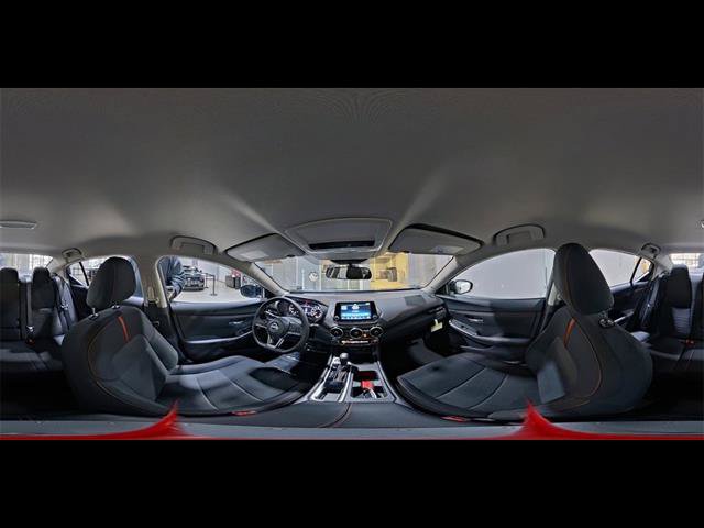Used 2025 Nissan Sentra SR FWD image 17