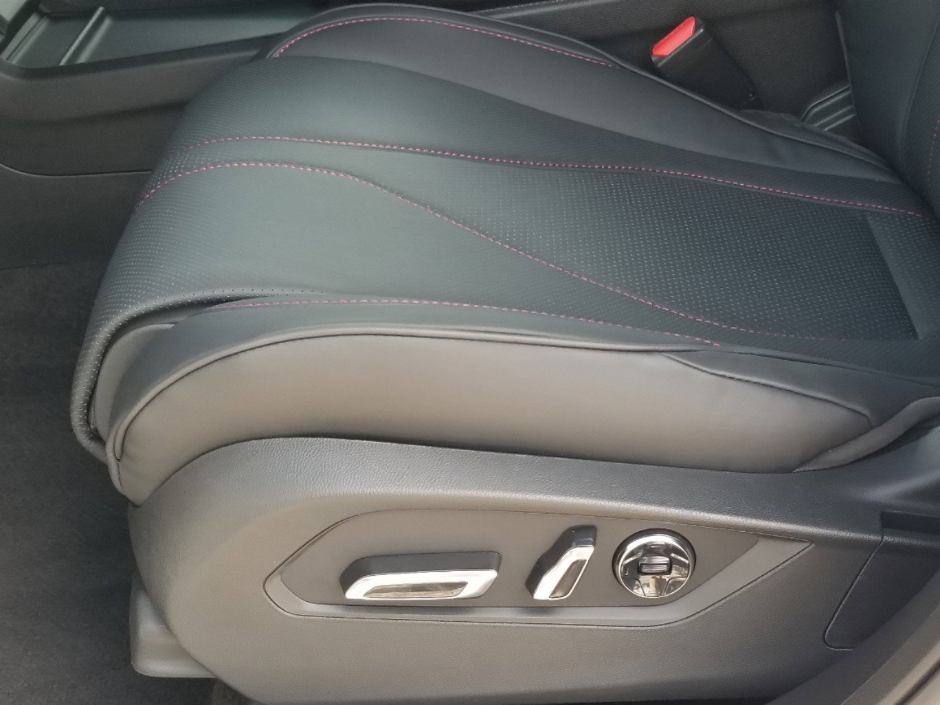 New 2026 Acura RDX A-Spec image 8