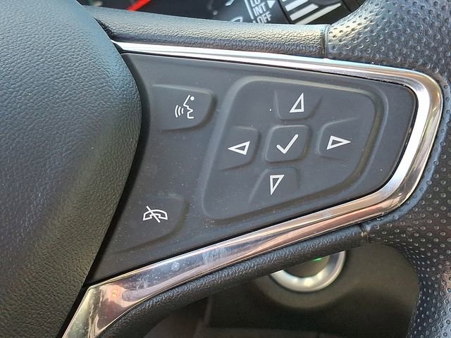 Used 2020 Chevrolet Equinox LS image 18