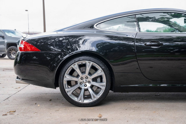 Used 2013 Jaguar XKR R RWD image 8