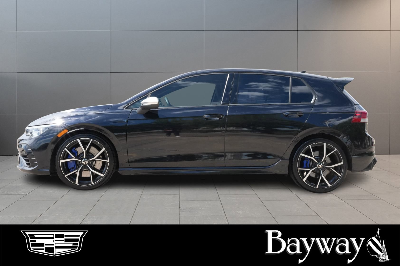 Used 2022 Volkswagen Golf R image 4