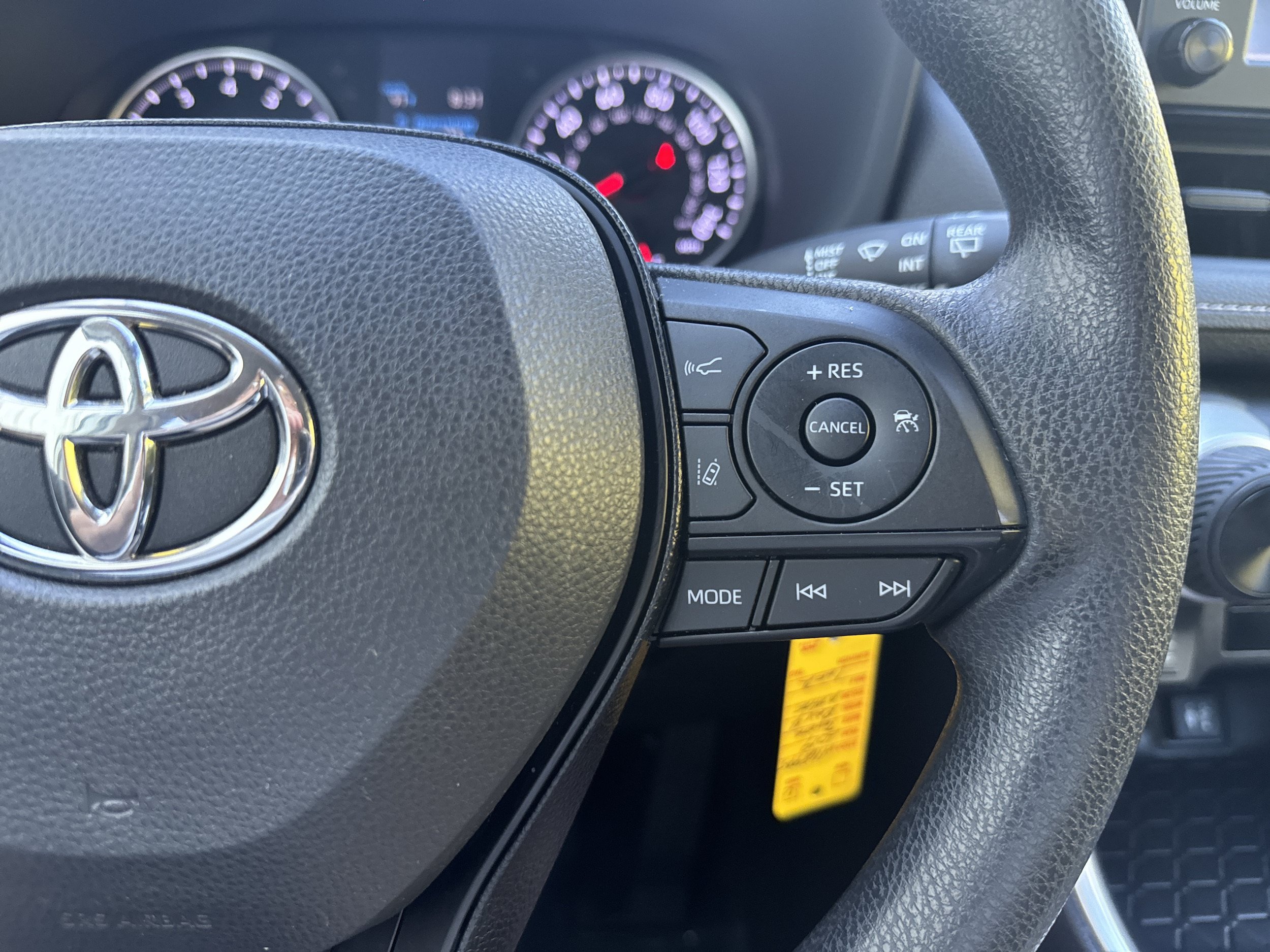 Used 2019 Toyota RAV4 LE w/ All Weather Liner Package AWD/4WD image 18