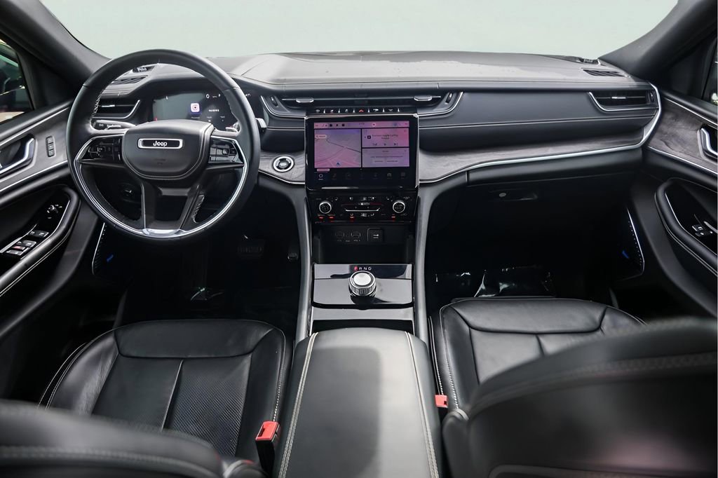 Used 2022 Jeep Grand Cherokee Overland image 29