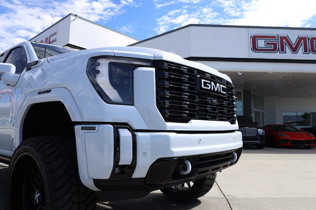 Used 2026 GMC Sierra 3500 Denali Ultimate AWD/4WD image 31