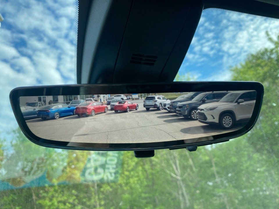 Used 2020 GMC Sierra 1500 Denali w/ Denali Ultimate Package AWD/4WD image 23